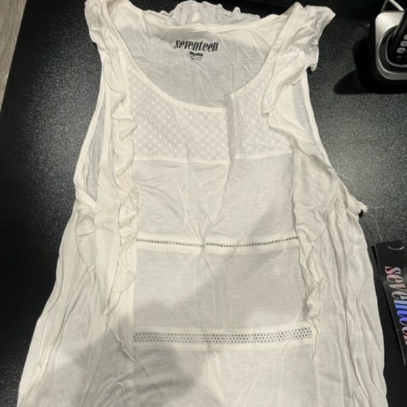 NWT Seventeen Large White Tank Top Blouse - Picture 1 of 4